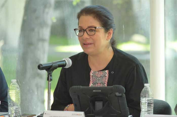 secretaria mujer