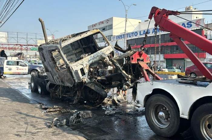 arde camion coacalco