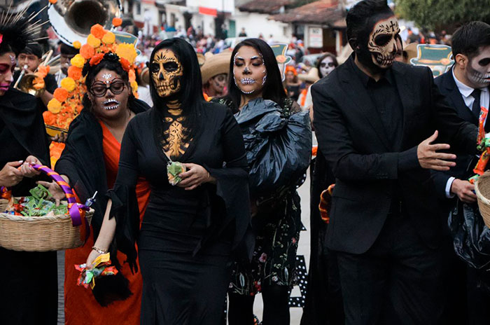 valle de bravo desfile1