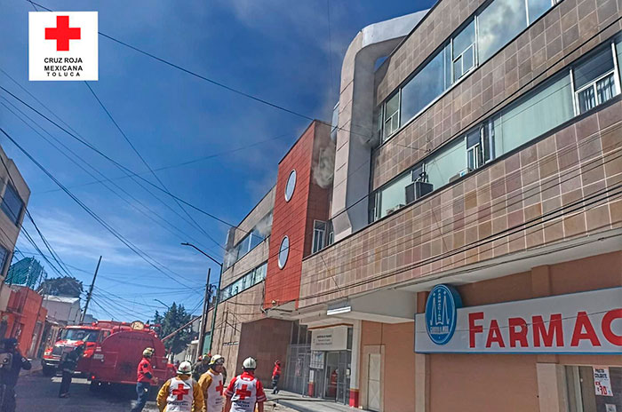 1incendio bomberos intoxicados1