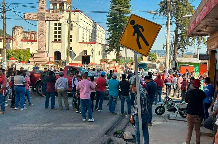 bloquean calles tenancingo