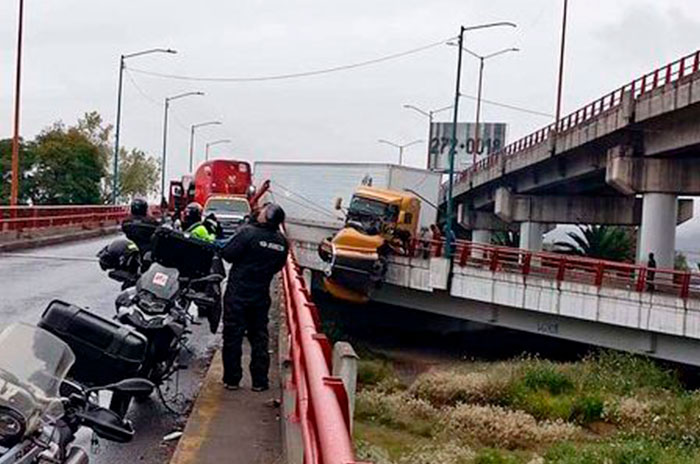 tlalnepantla trailer choque