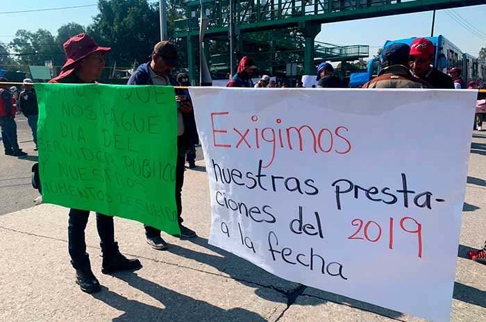 Suteymistas liberan vialidades en Ecatepec