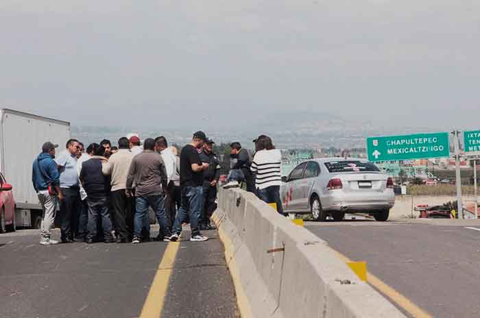 cierre mexicaltzingo santiago tianguistenco taxistas