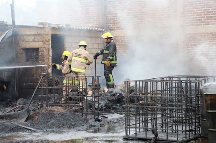 incendio bodega1