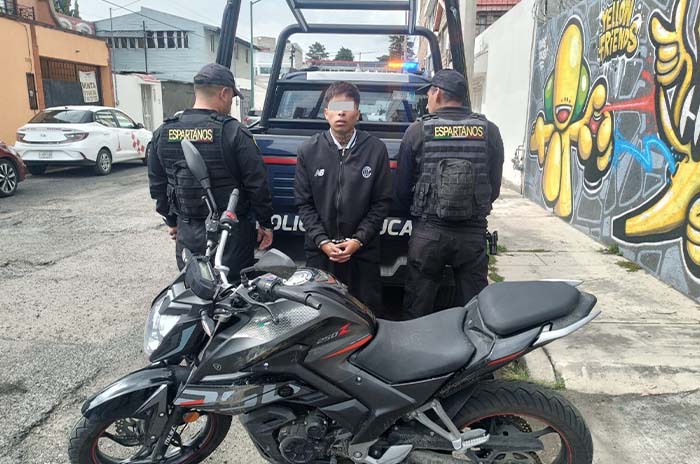 menor motocicleta