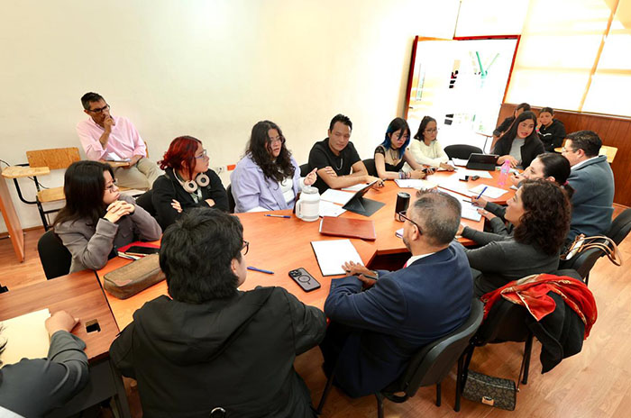 estudiantes reunion rectora uaemex