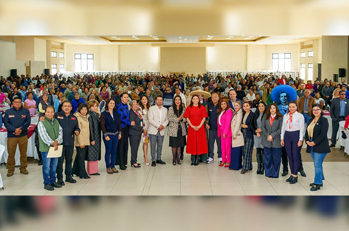 festejo adultos mayores dif toluca