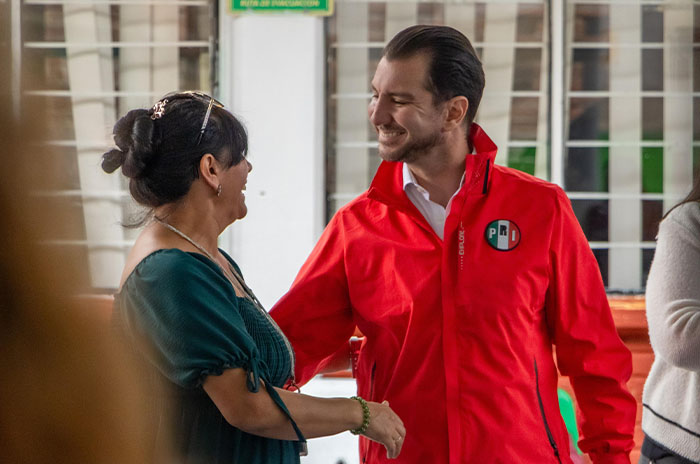 madre de familia elias rescala