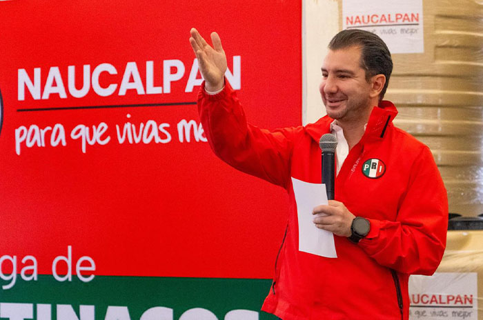 elias rescala entrega tinacos
