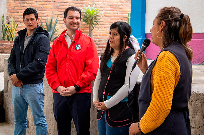 elias rescala apoyos escuelas1