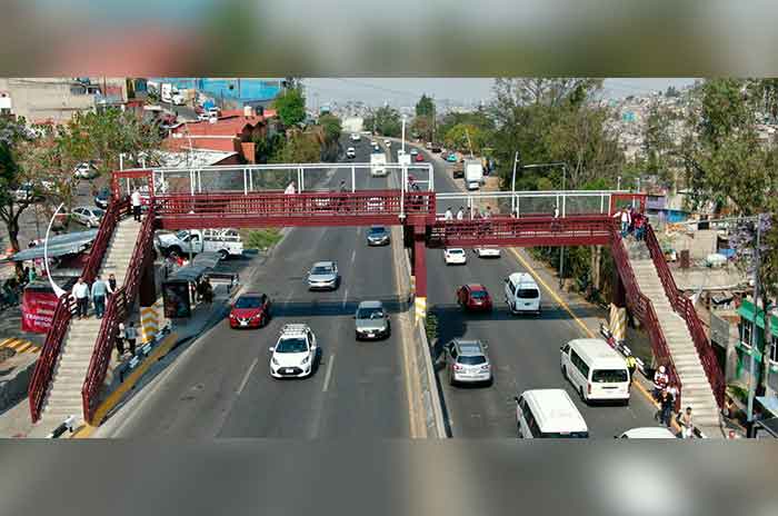 Isaac Montoya puentes peatonales2