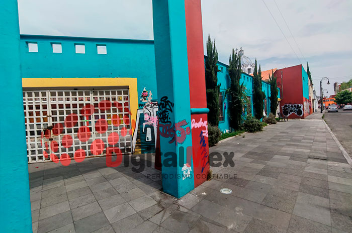 plaza abandonada nueva casa cultura