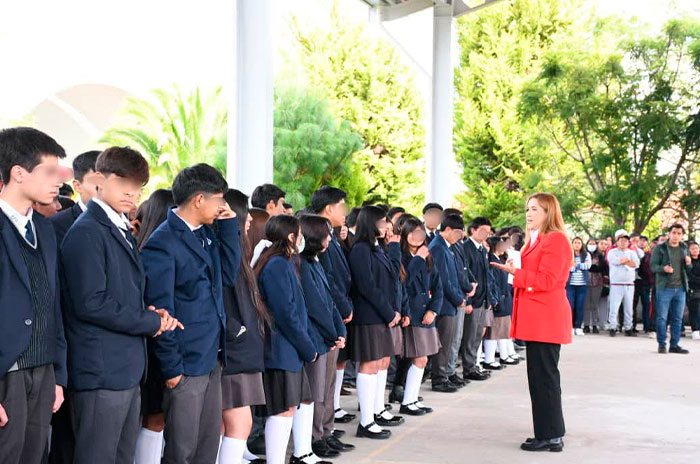 ana estudiantes
