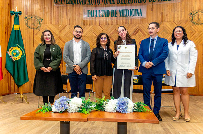 rectora entrega 1