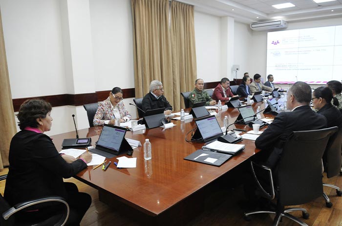 Se_reúne_Gobernadora_con_INE_e_IEEM_en_Mesa_para_Construcción_de_la_Paz_2.jpg