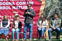 Alejandro Santiago Sánchez Vélez, titular de Probosque, durante el arranque de la campaña navideña 2025