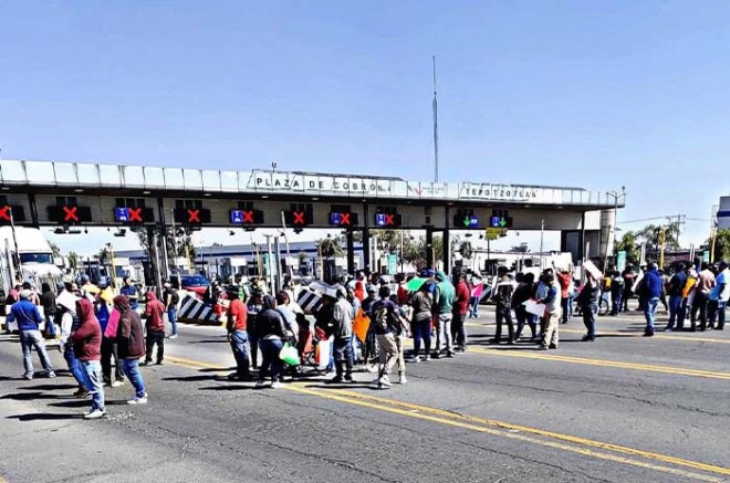 Los inconformes exigen justicia al gobierno del estado de Hidalgo por la supuesta fabricación de delitos a vecinos de la comunidad.