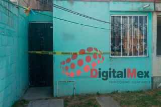Una mujer que realizaba labores de limpieza en una casa, descubrió la bolsa y dio aviso a las autoridades