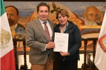 Delfina Gómez Álvarez y José Arnulfo Silva Adaya, en el anuncio de su nombramiento