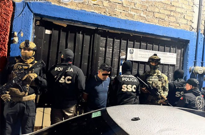 Video: Recuperan cinco autos de lujo robados en CDMX y detienen a tres presuntos implicados