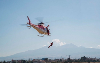 Actualizan a Grupo Relámpagos en rescate con grúa