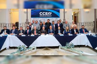 El Magistrado Presidente del TRIJAEM, Luis Eduardo Gómez García, se reunió con líderes empresariales del Edoméx para fortalecer la certeza jurídica y generar confianza para la inversión.