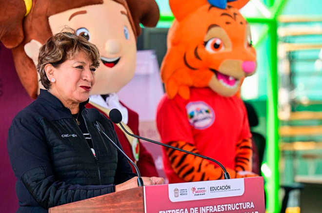 Video: Delfina Gómez entrega infraestructura y mobiliario a 26 escuelas en Edoméx