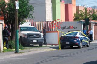 El crimen se perpetró en una casa ubicada entre las calles Adolfo Villa González y Enrique Carniado Peralta.