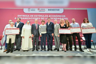 #Video: Delfina Gómez entrega estímulos económicos a ONG que apoyan a población vulnerable en #Edoméx