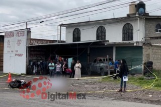 Cuando los servicios de emergencia llegaron al lugar, confirmaron que el motociclista ya no presentaba signos vitales.