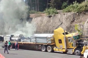 #Video: ¡Precaución! Carambola afecta circulación en la México-Toluca