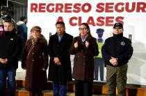 El operativo es coordinado por la presidenta municipal Azucena Cisneros Coss y cuenta con la participación de corporaciones municipales, estatales y federales.