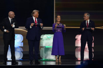 La presidenta Claudia Sheinbaum durante el sorteo.