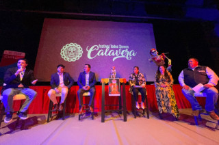 Autoridades municipales de Lerma durante la presentación oficial del Festival Todos Somos Calavera 2025