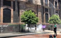 Aseguran que se rompió la comunicación de manera abrupta, pues fueron reprimidas afuera de la Cámara de Diputados