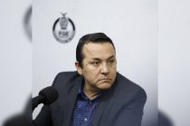 Dámaso Castro Zaavedra se separa temporalmente del cargo sin goce de sueldo.