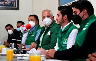 José Couttolenc, dirigente estatal de los verdes, confía en que el expriista obtendrá el triunfo