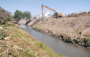 Gobierno de Coacalco y CAEM limpian el Canal de Cartagena