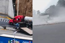 Tráiler cargado con acero impactó la caseta de la autopista Naucalpan-Toluca.