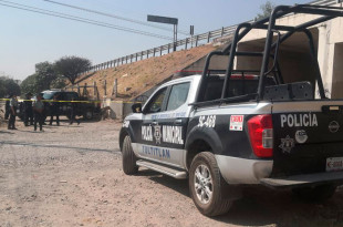 El hallazgo provocó la movilización de elementos de la Policía Municipal, Policía Estatal, Guardia Nacional y personal de la Fiscalía General de Justicia del Estado de México