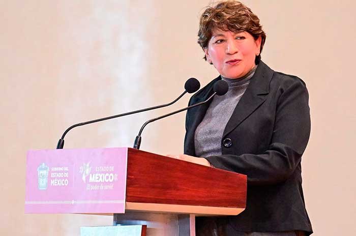 Video: Delfina Gómez entrega 3 mil 874 basificaciones y nombramientos a docentes