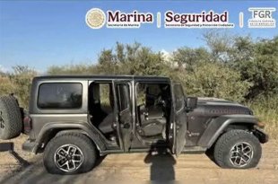 El enfrentamiento ocurrió durante un operativo de inteligencia naval en el que fueron aseguradas armas largas, municiones y cuatro camionetas.
