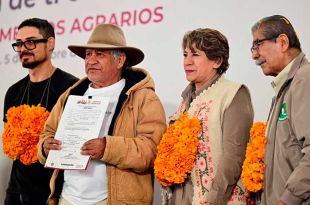 Delfina Gómez hizo entrega de documentos agrarios en Edoméx