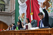 Diputados del Congreso del Estado de México durante la sesión en la que se aprobó la ampliación de la Ley de Amnistía y la eliminación de la prisión vitalicia.