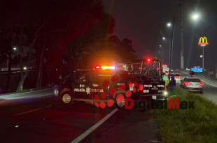 Elementos de la Policía Estatal acordonaron la zona tras el accidente para facilitar las diligencias del personal forense.
