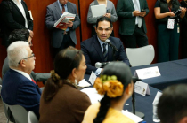 Durante la Sexta Reunión Ordinaria de la Comisión de Seguridad Pública, planteó una Reunión Interparlamentaria para coordinar estrategias contra el crimen organizado.