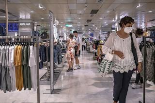 Los salones de fiestas deben mantener limitado el aforo al 30% en interiores y 60% en exteriores.