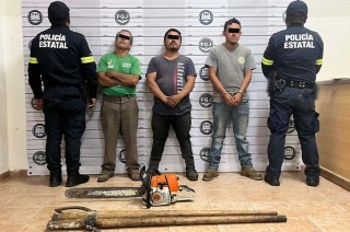 Adrián “N”, José “N” y Víctor “N” de 26, 66 y 30 años de edad, respectivamente, fueron trasladados ante la autoridad competente, donde se definirá su situación jurídica.