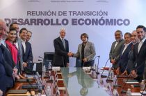 José Alberto Couttolenc Buentello participó en la última mesa de transición